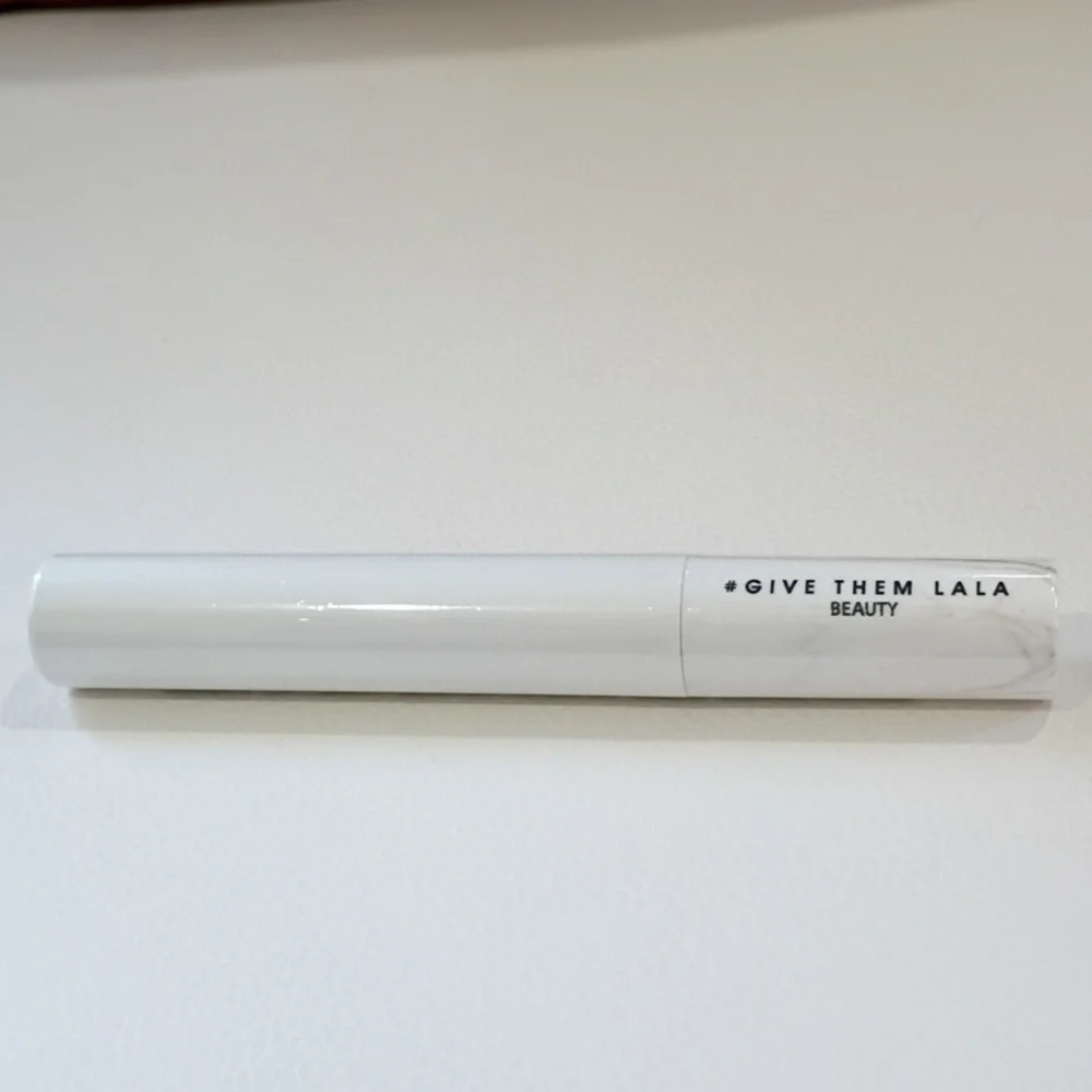 Give Them Lala Beauty Mascara